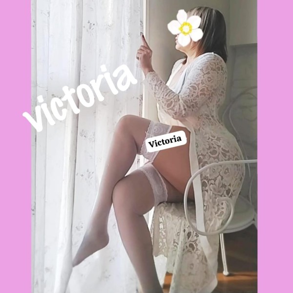 Morbosa, sexy, RUBIA y madurita pa que más papasito
