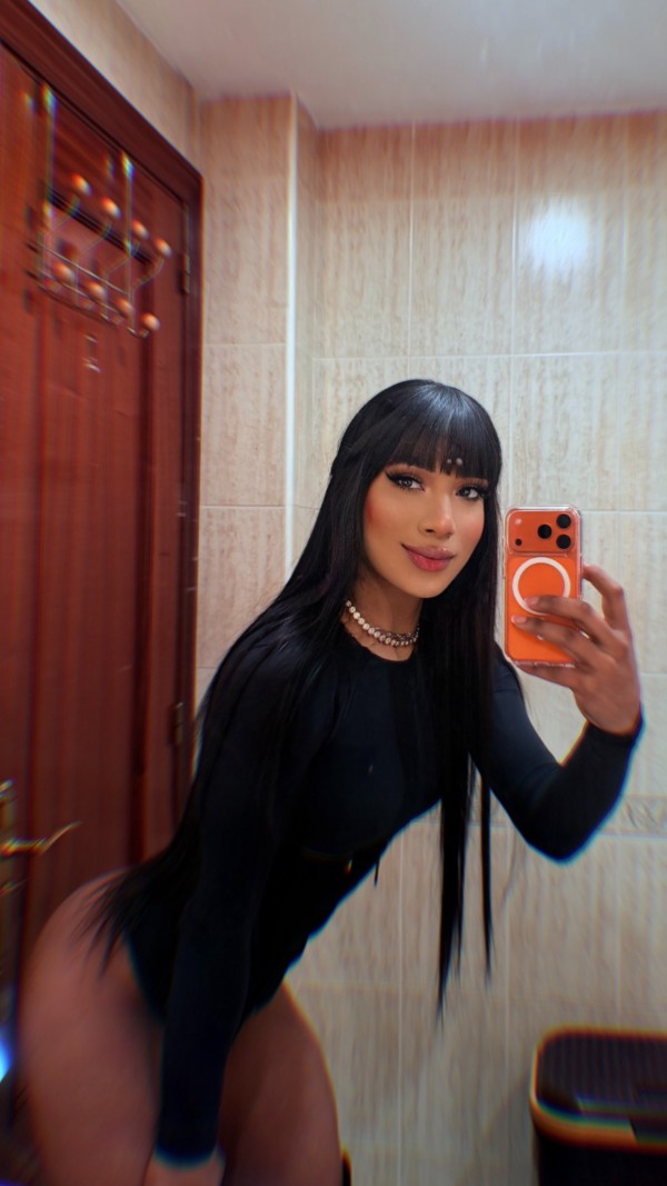 ZORRITA FIESTERA CON UN BUEN CULO AGUANTADOR