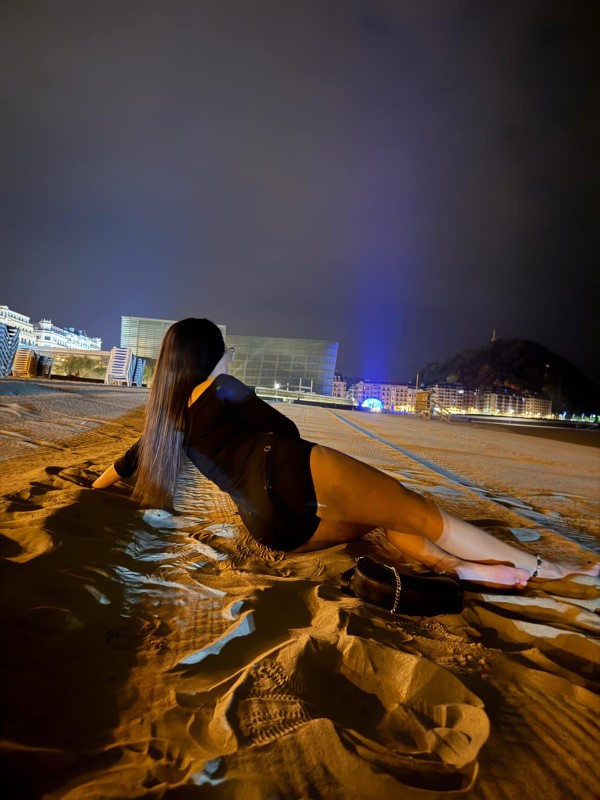 soy muy complaciente  la chupo delicioso brasileña nueva por la zona