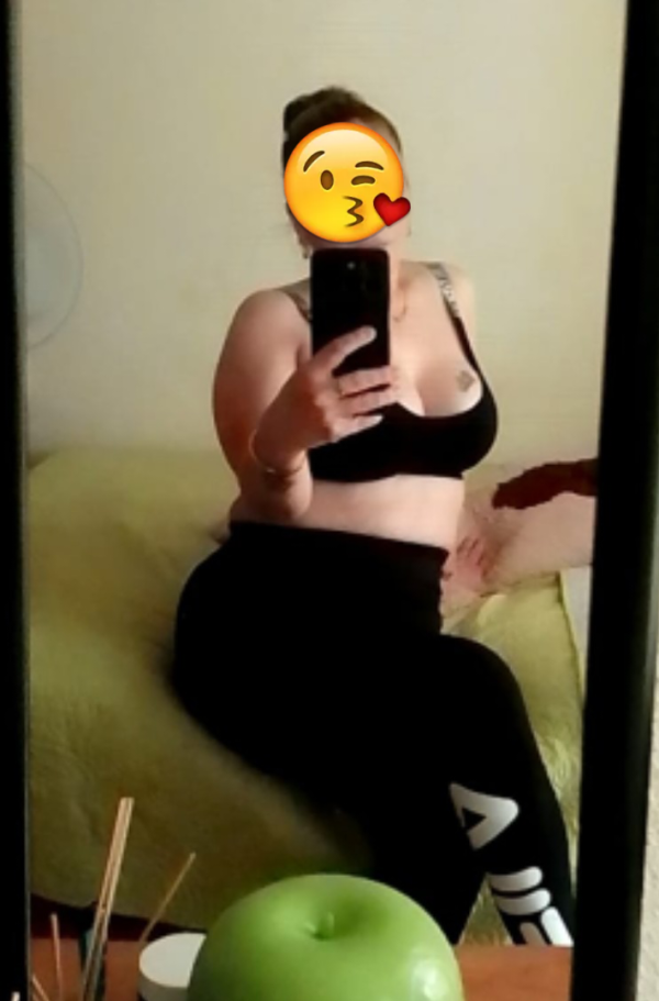 LATINA WUAPA CARIÑOSA COMPLACIENTE Y MAS