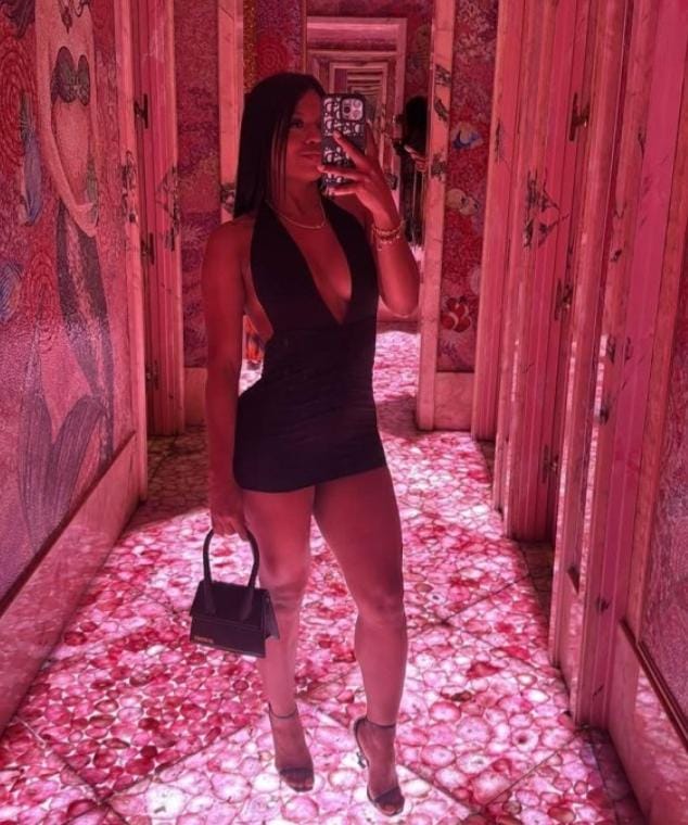 DIOSA DEL EROTISMO MUY COQUETA