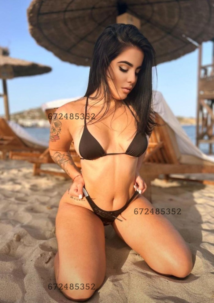 DELGADITA, FLEXIBLE Y MUY MORBOSA