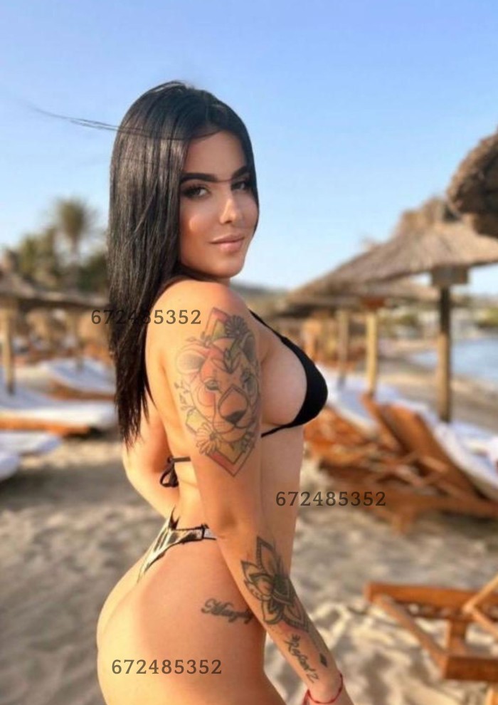 DELGADITA, FLEXIBLE Y MUY MORBOSA