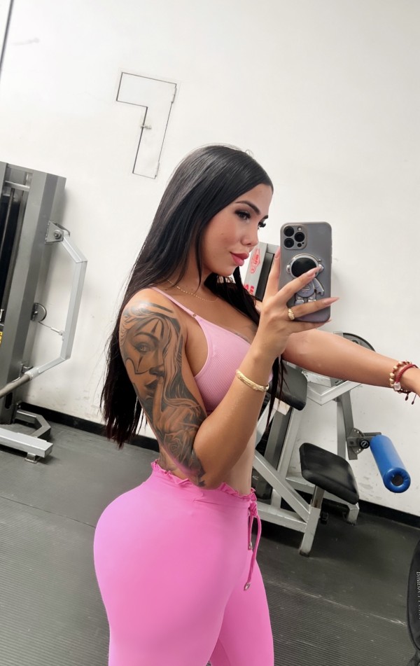 LECHERA CAÑERA A TOPE SIN ENGAÑOS MUJER TRANS