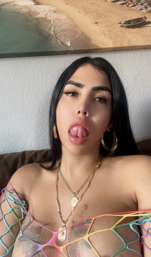 LECHERA CAÑERA A TOPE SIN ENGAÑOS MUJER TRANS