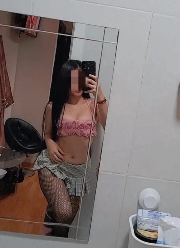 AMIGAS UNIVERSITARIAS JIVENCITAS GUAPAS