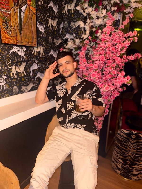 CRISTOPHER HETERO SERVICIO A PAREJAS