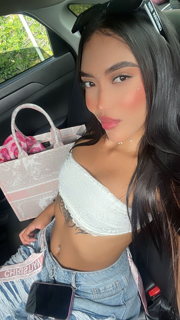 MANUELA  FISTERA TU CHICA IDEAL EN ALJARAFE. Y SEVILLA