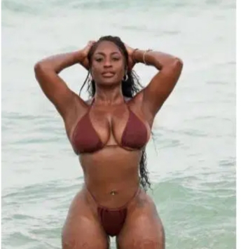 Soy una linda latina morenita caribeña fiestera alegre estoy en VILLARODRIS