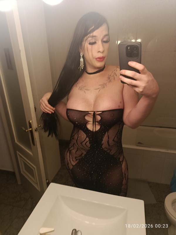 travesti colombiana voluptuosa y femenina