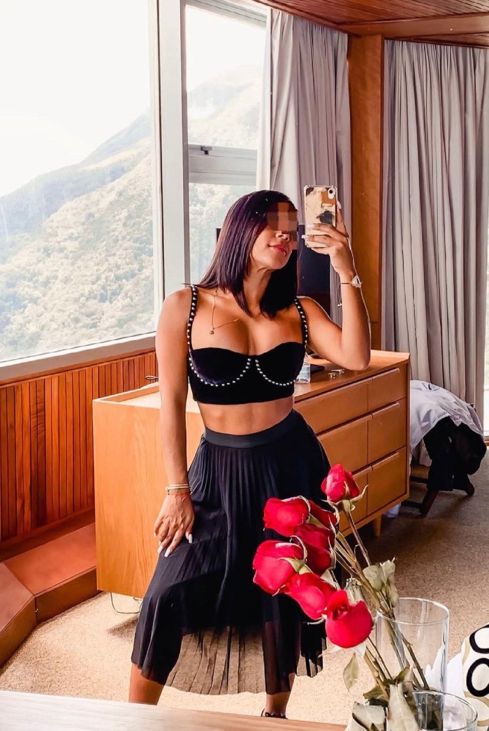 BELLA MODELO EN LA RAPITA T*I*N*A>>>