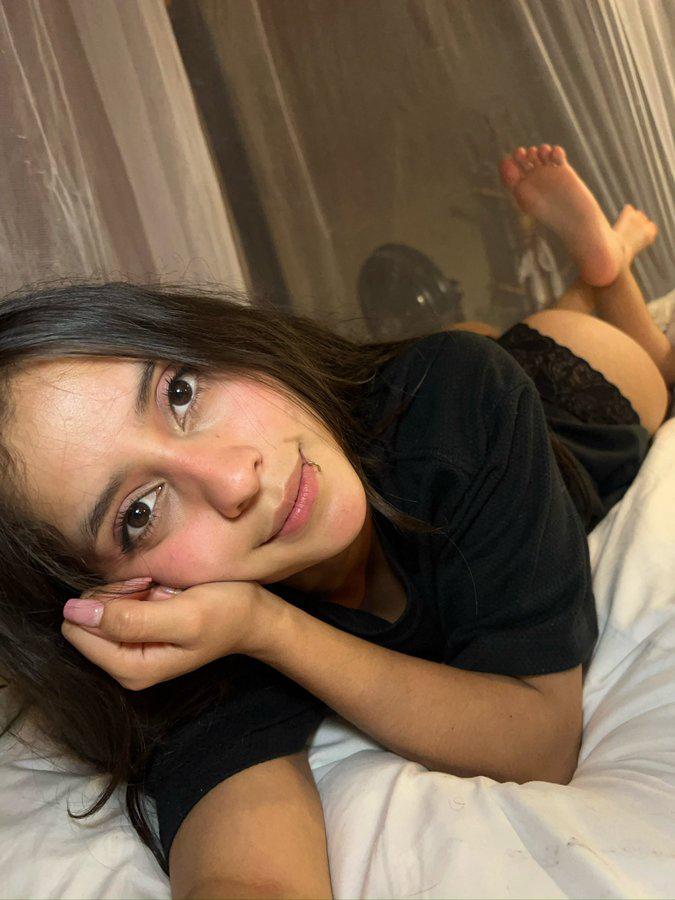 LATINA CACHONDA, FRANCES AL NATURAL