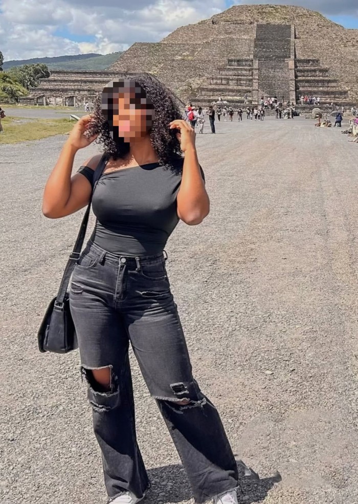 COLOMBIANA POR PRIMERA VEZ Y RECIEN LLEGADA