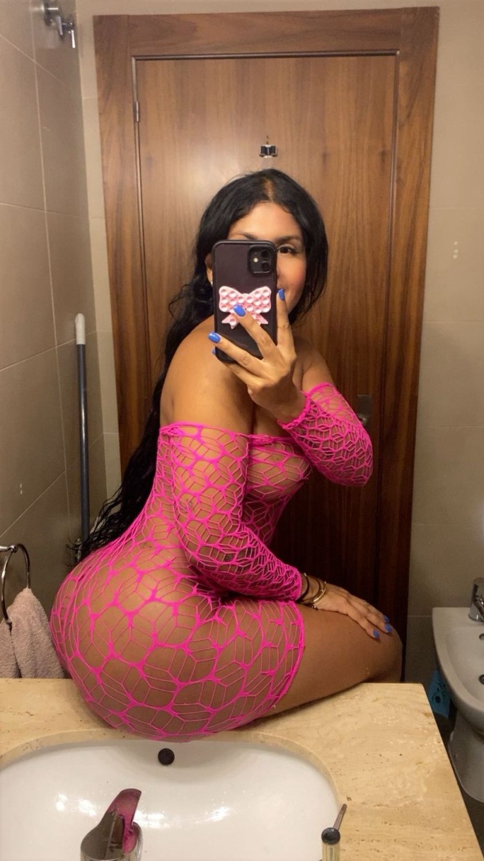 TRES AMIGAS GUAPISIMAS RECIEN LLEGADAS NOVEDAD 24H