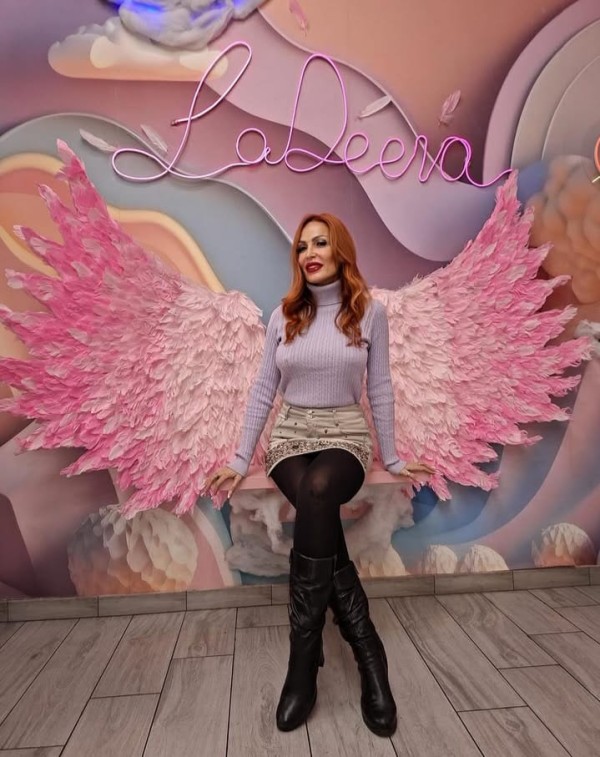 TU MADURITA LINDA Y ESPLINDIDA NOVEDAD EN TRIANA