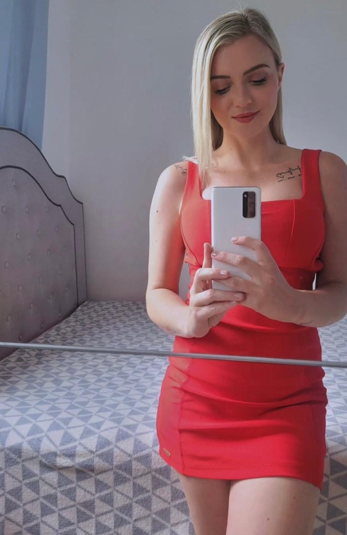 Jovencita recién llegada chocolatita dulce y tiern