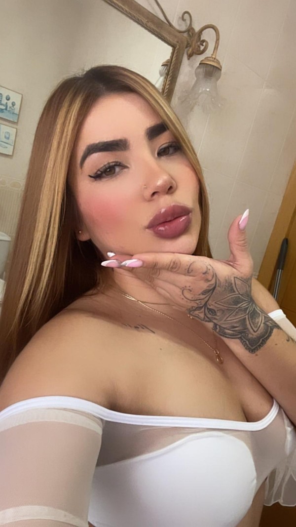 Rubia recién llegada a Cádiz