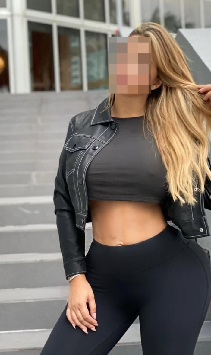 EN TETUAN SENSUAL RUBIA DE FINAS CURVAS ARDIENTE