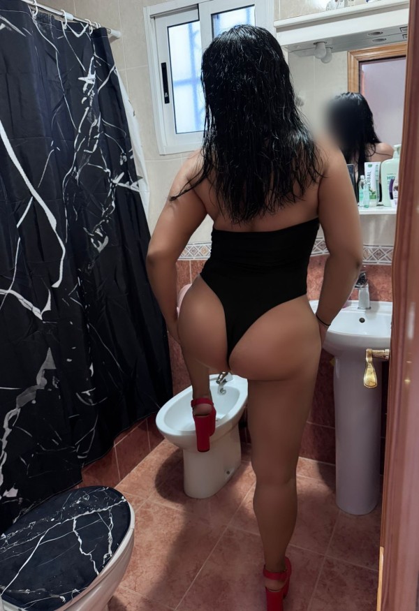 Ardiente y seductora muy complaciente