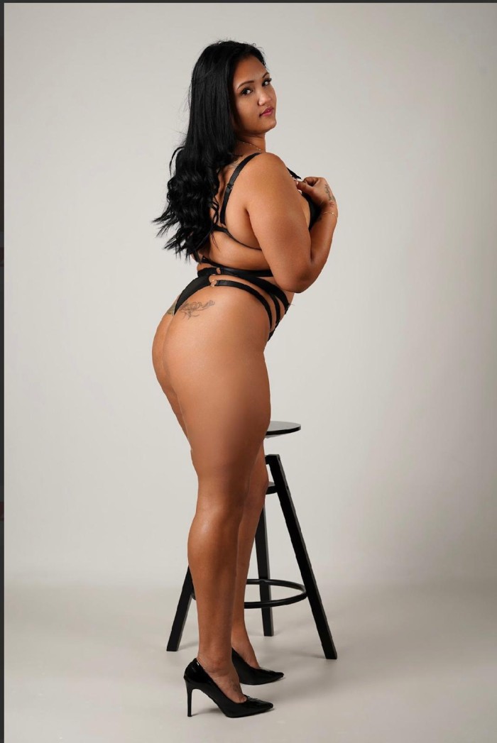 DIVERTIDA SENSUAL FIESTERA BOMBA DE SEXO