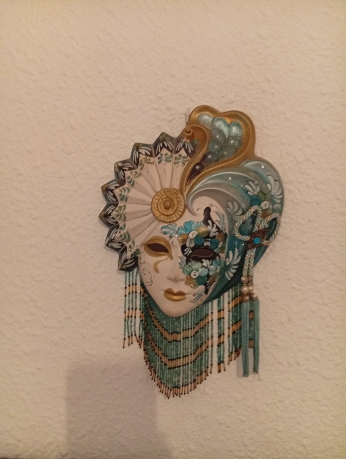 La más masajista. Negrita