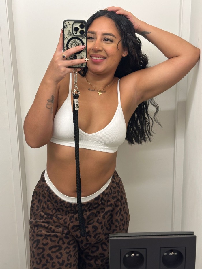 SENSUAL ARDIENTE FIESTERA SEXO ADICTIVO