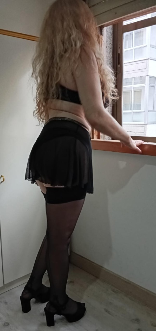 ACOMPAÑATE MUY SIMPATICA DULCE CARIÑOSA