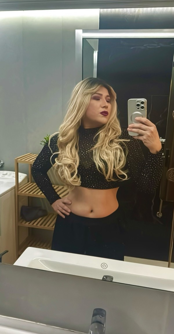 EN VIGO POLLONA GUAPÍSIMA CUERPAZO CON APARTAMENTO PRIVADO