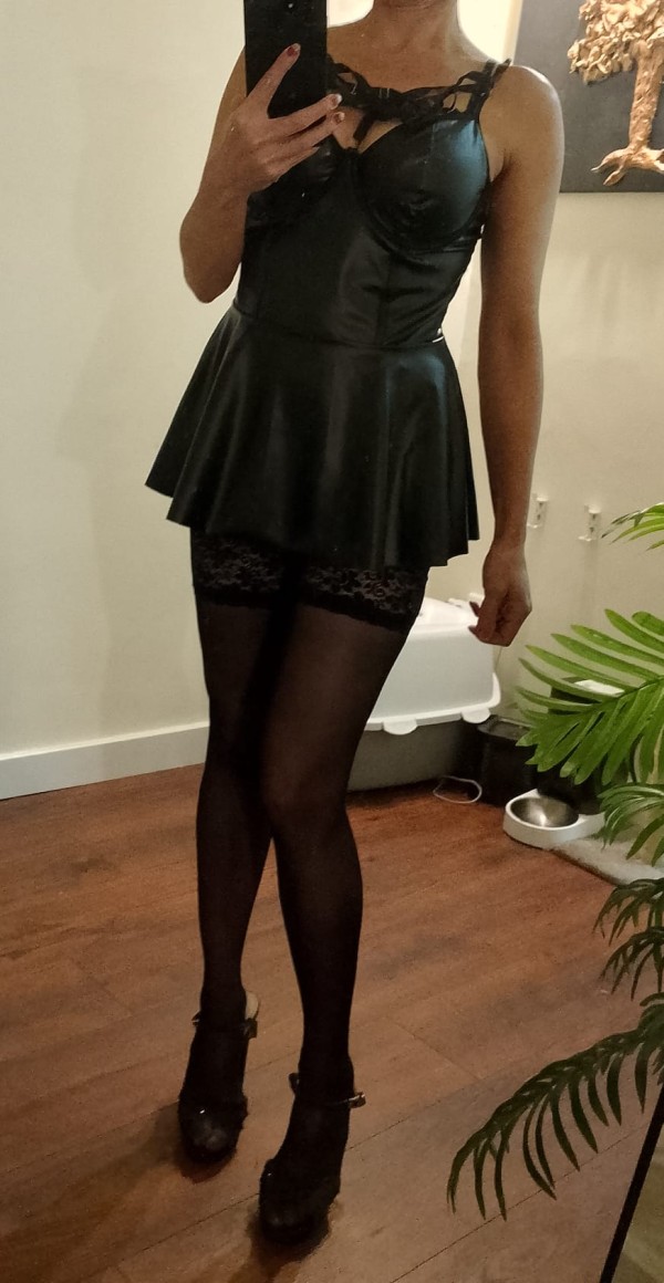 Guapa provocativa sexy gallega fiestera