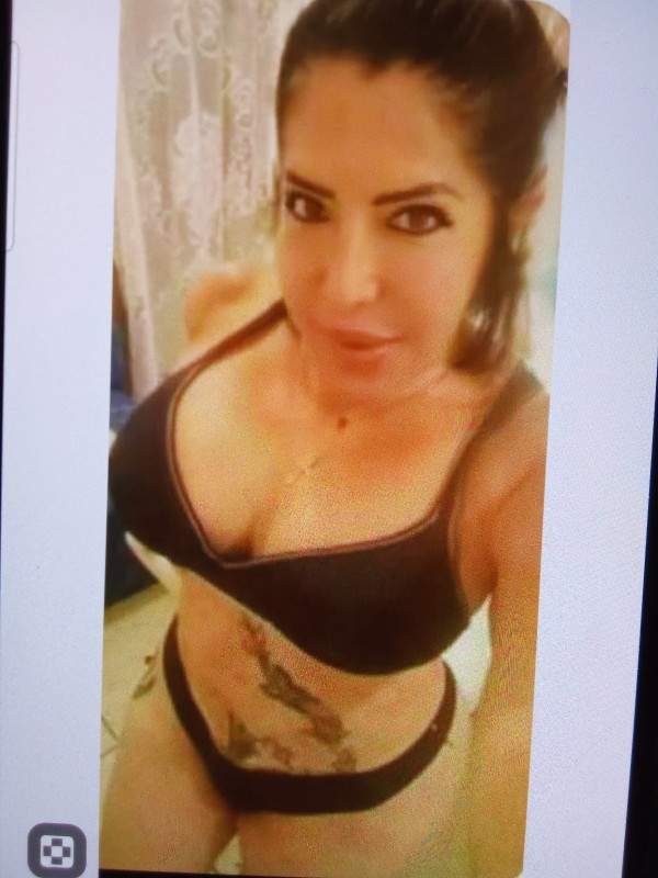 Mujer encantadora y caliente cachonda