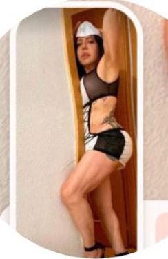 Mujer encantadora y caliente cachonda