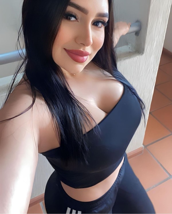 POR PRIMERA Vez! Ven a conocerme que estoy disponible 24 h caliente