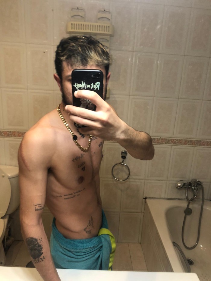 JOVEN, HAMBRIENTO Y LISTO PARA TI