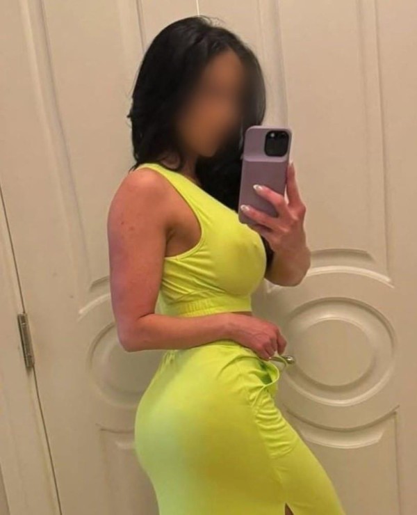 ULTIMOS DÍAS EN CORUÑA, SOLO DISPONIBLE PARA CABALLEROS EDUCADOS