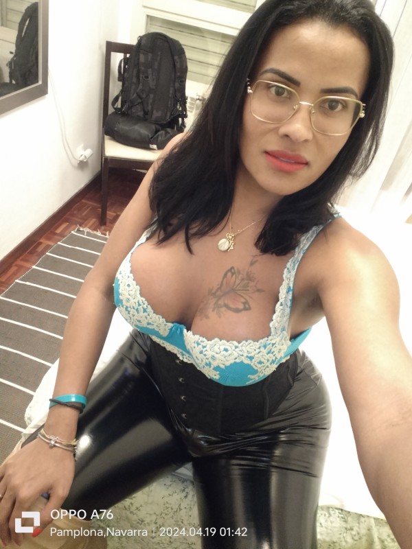 Alexia manciny belleza natural XXL sin tabús