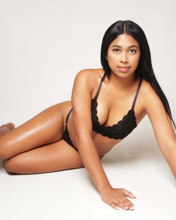 SAMARA COMPLETA Y CARIñOSA, 604129806 – MARBELLA