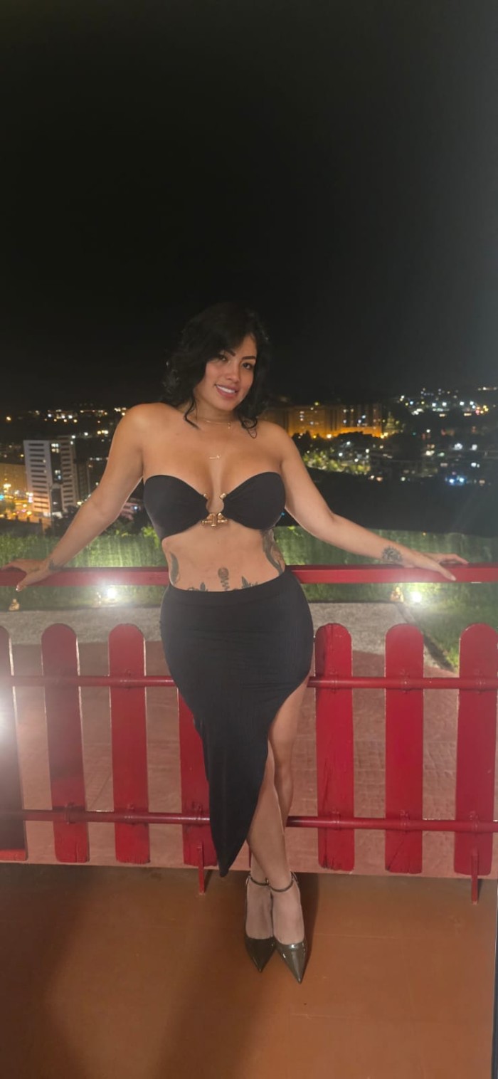 NOVEDAD NIKOLE EN POZUELO! ARDIENTE JUGUETONA, IMPLICADA Y DISCRETA