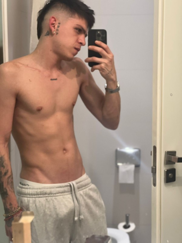 MASCULINO Y DOTADO PARA QUE DISFRUTEMOS A TOPE