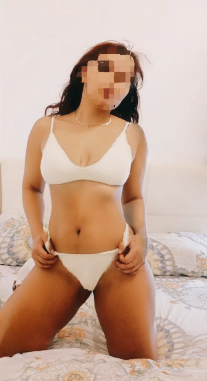 Nuevas en Sants tus amigas solo 80 rosas