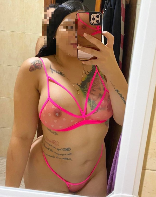 IRRESISTIBLE COLOMBIANA SACIADA DE SENSUALIDAD