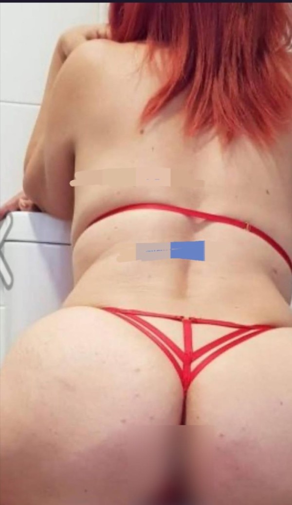 LA MÁS CACHONDA Y VICIOSA EN LANGREO 24H