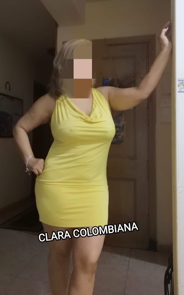 LA REINA DEL FRANCÉS NATURAL CLARA MADURITA CURVAS DE INFARTO