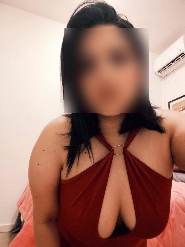 Latina nueva en la zona