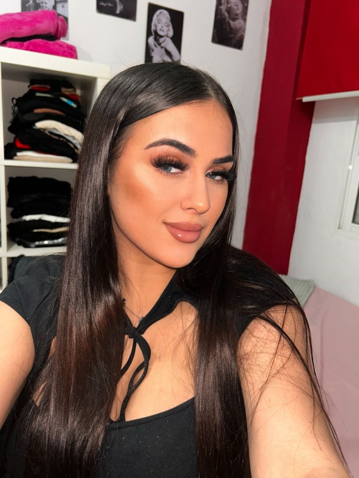 ARIADNA JOVEN ESCORT DICRETA TU MEJOR ACOMPAÑANTE
