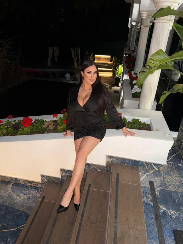 ARIADNA JOVEN ESCORT DICRETA TU MEJOR ACOMPAÑANTE
