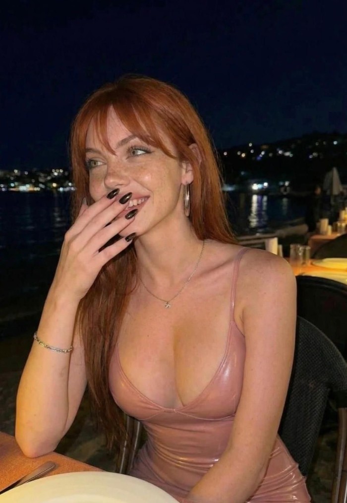 LUCIA SÚPER CACHONDA LLEGA EN LA CIUDAD