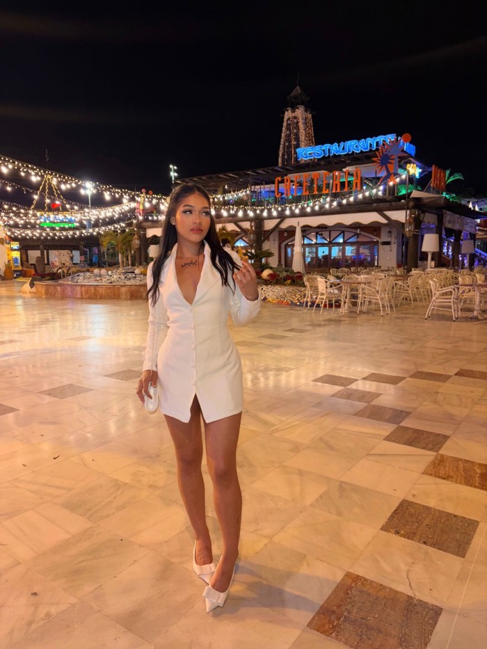 JOVENCITA CACHONDA NUEVA  EDEN TENERIFE SUR