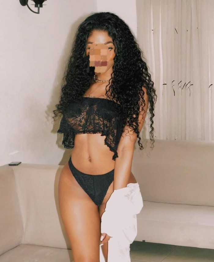 SENSUAL ARDIENTE ENCANTADORA BOMBA DE SEXO