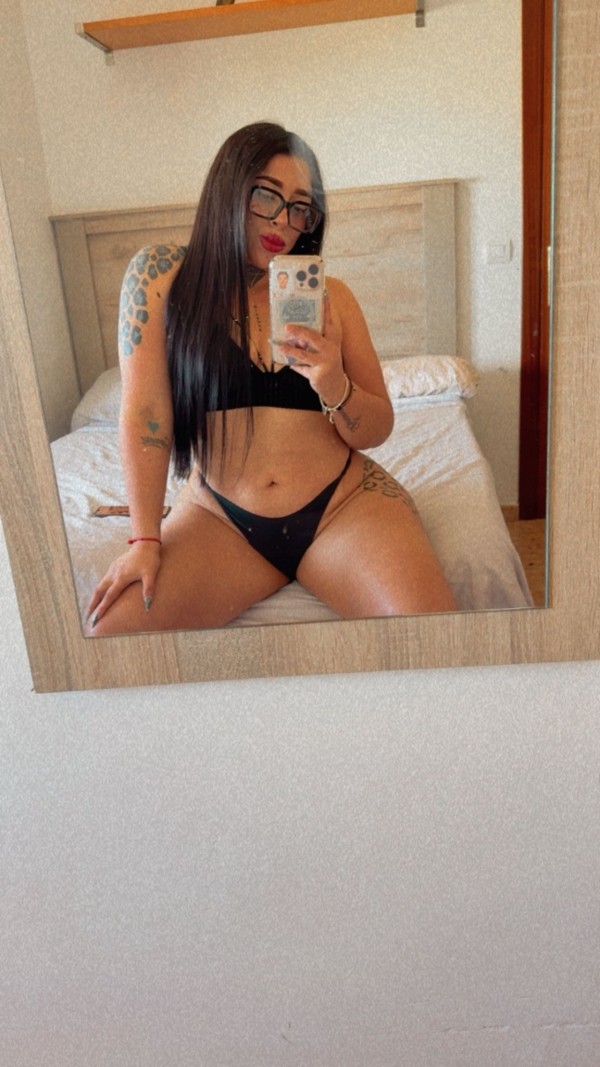 DELICIOSAS FIESTERAS  AMIGUITAS CACHONDAS DESEOSAS DE PLACER