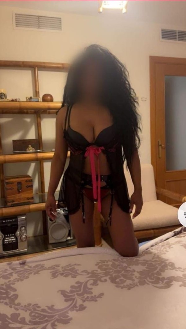 Estoy caliente y quiero que me buscas!!